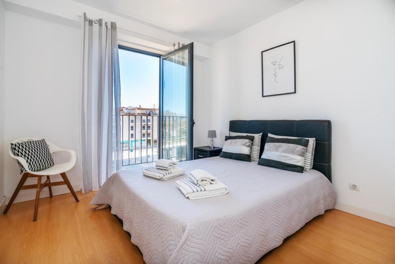 Modern Flat By Lagos Marina And Old Town Lagos Bagian luar foto