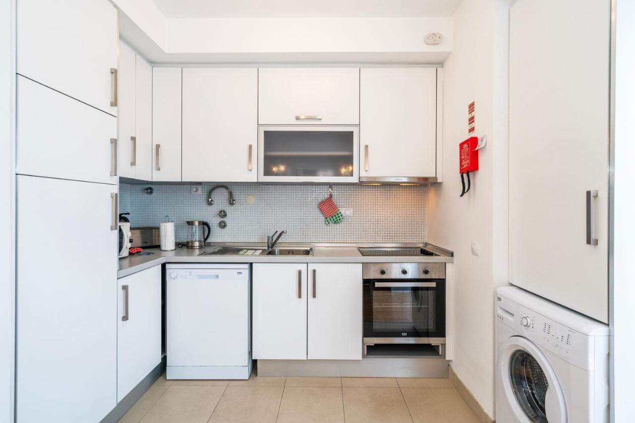 Modern Flat By Lagos Marina And Old Town Lagos Bagian luar foto