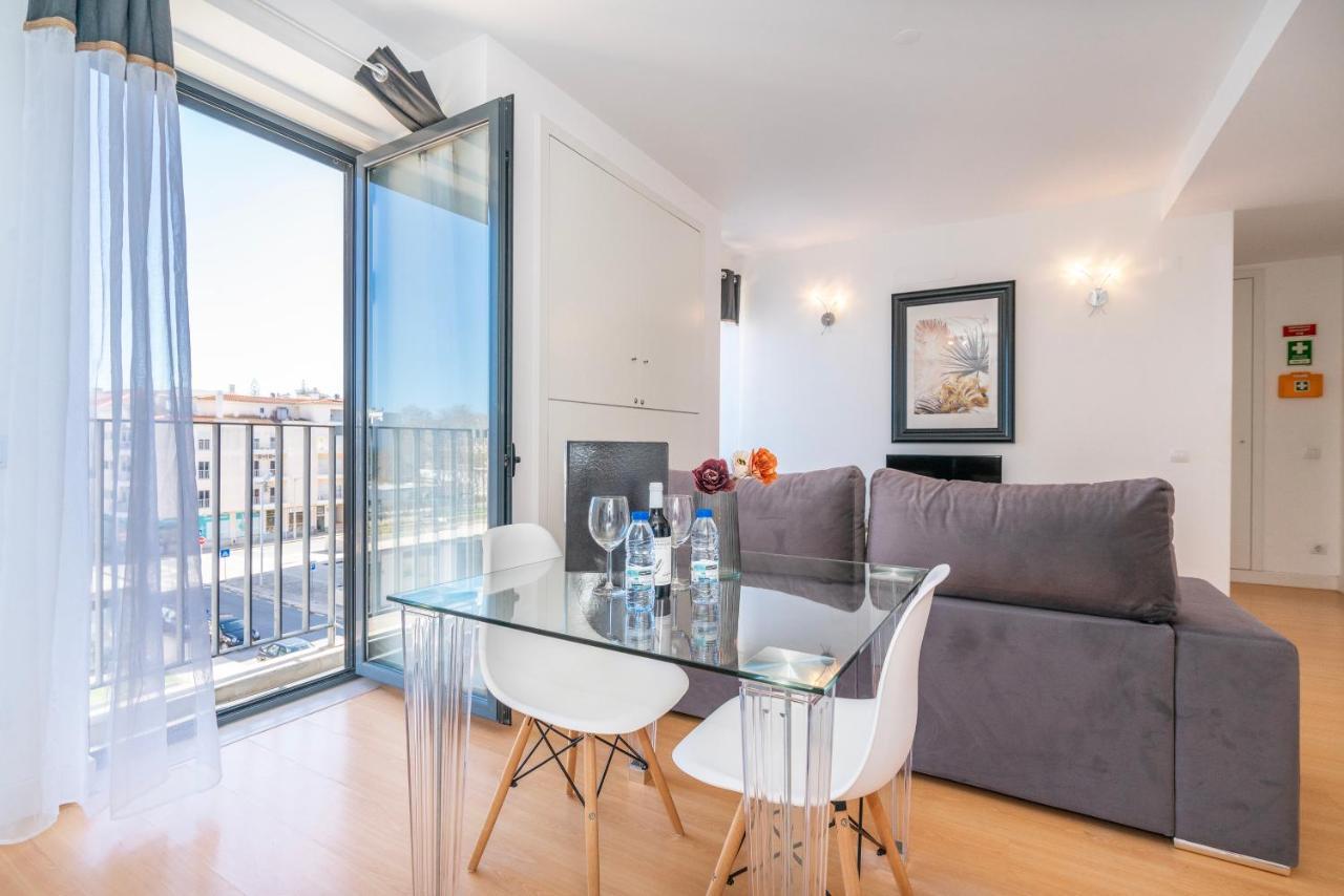 Modern Flat By Lagos Marina And Old Town Lagos Bagian luar foto