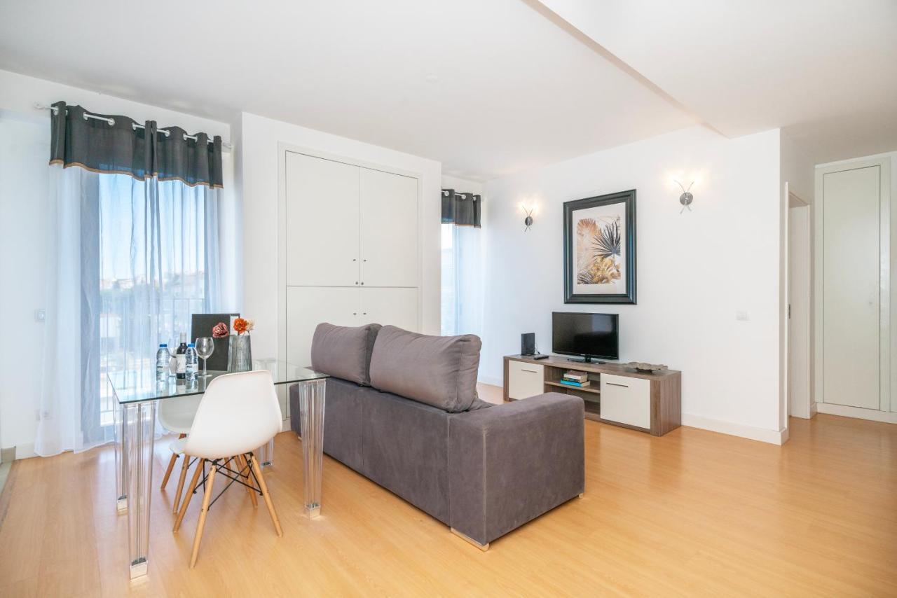 Modern Flat By Lagos Marina And Old Town Lagos Bagian luar foto