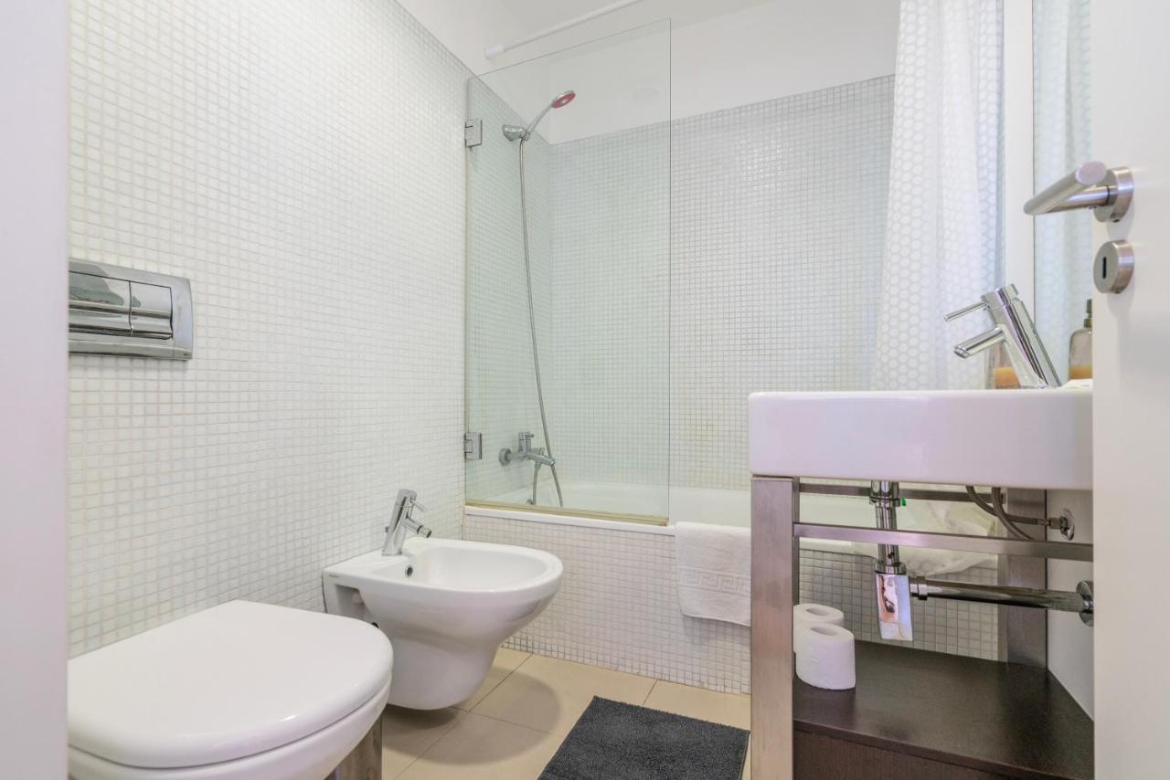 Modern Flat By Lagos Marina And Old Town Lagos Bagian luar foto